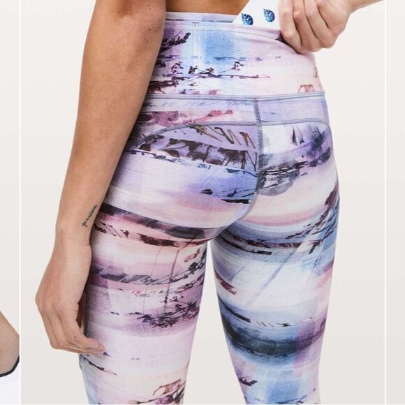 Lululemon Fast & Free 7/8 Tight II *Nulux 25"
Sunrise Silhouette Multi - Picture 4 of 12